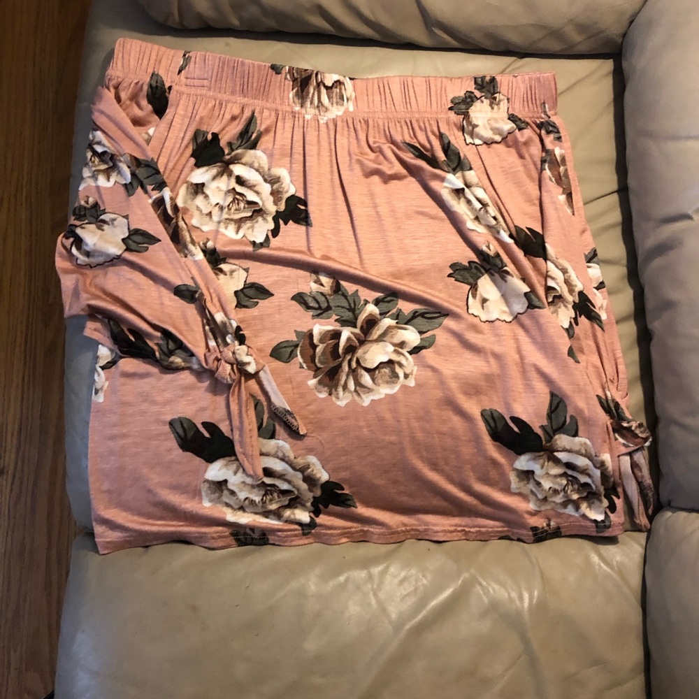 Rue 21 off the shoulder top - M